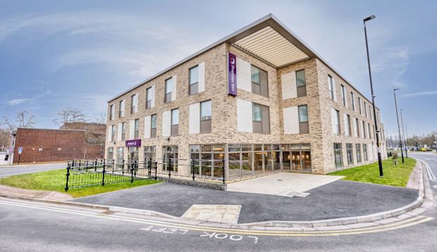Premier Inn Peterborough City Centre Exterior foto